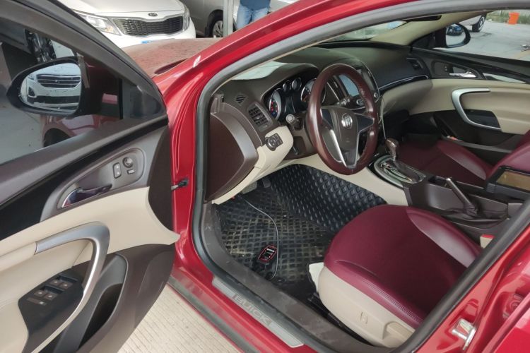 别克 君威 2015款 2.0L 领先时尚型中控内饰7003