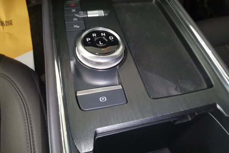 福特 蒙迪欧 2025款 2.0T EcoBoost 至尊型中控内饰18