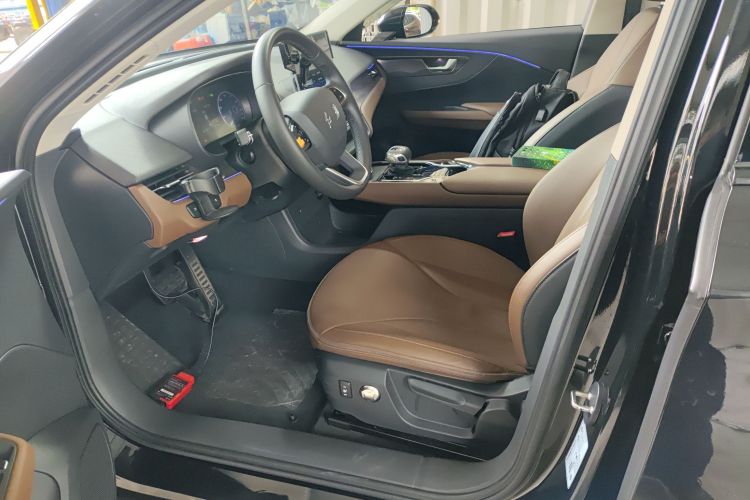 红旗E-QM5 2021款 网约充电 基础版 4座局部细节19