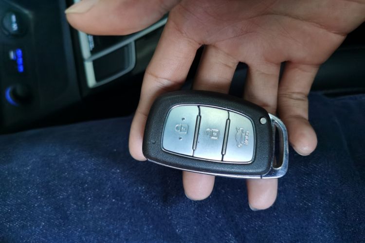 现代 名图 2014款 1.8L 自动尊贵型DLX中控内饰11