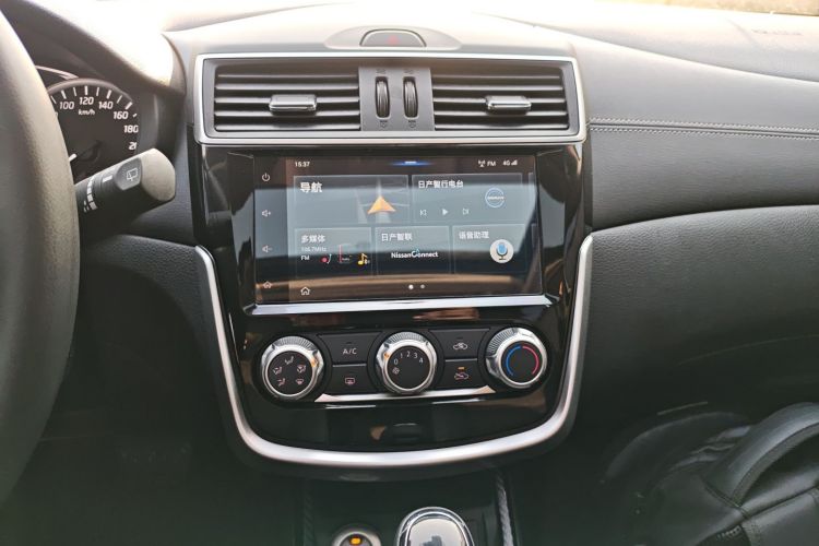 日产 骐达TIIDA 2020款 1.6L CVT智享版中控内饰16
