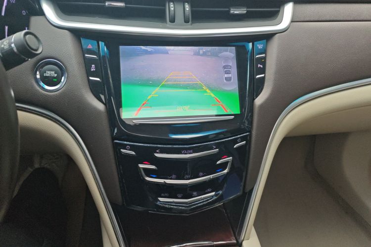 凯迪拉克XTS 2017款 28T 技术型中控内饰16