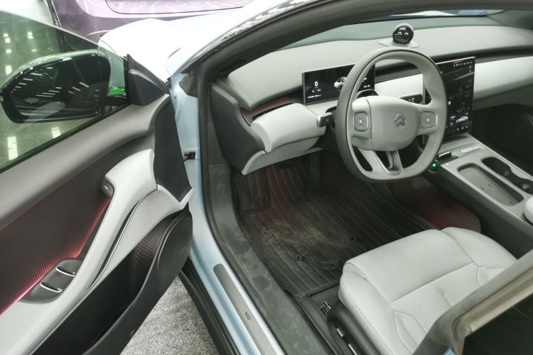 蔚来ET5 2024款 75kWh中控内饰7003