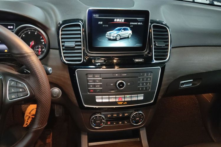 奔驰GLE 2015款 GLE 400 4MATIC局部细节16