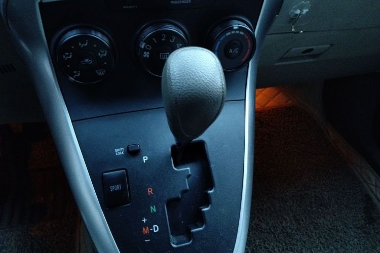 丰田 逸致 2014款 星耀 180E CVT精英版中控内饰18