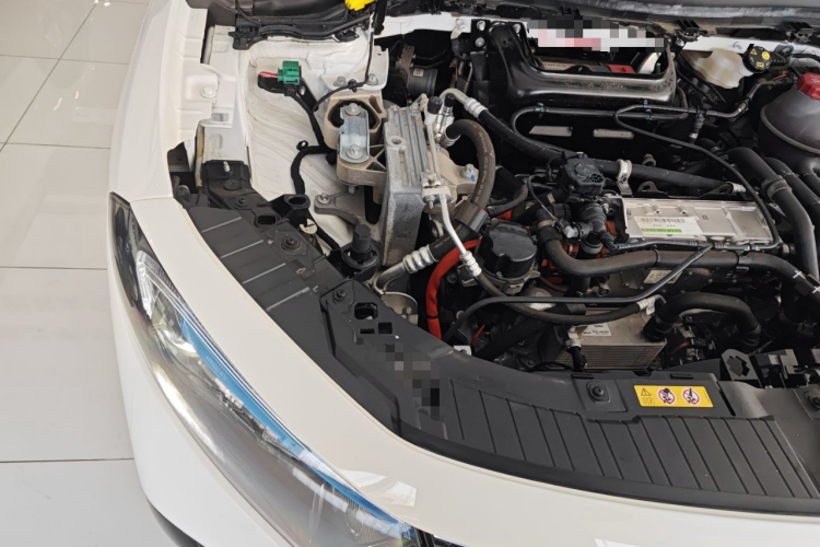 奔驰EQA 2025款 EQA 260机舱底盘25