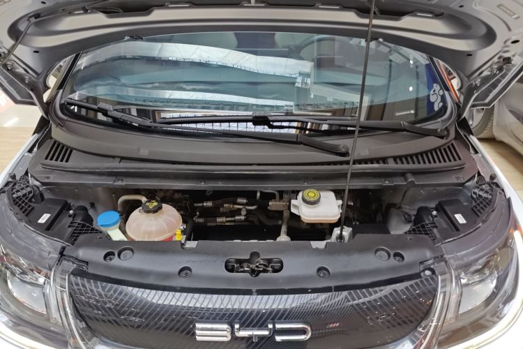 比亚迪 海豚 2021款 405km 时尚版机舱底盘24