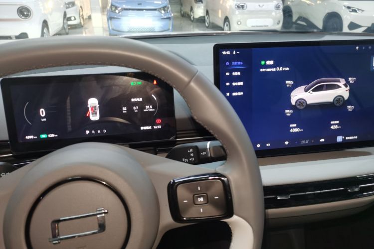 奔腾 悦意03 2025款 445km 欢悦版中控内饰14