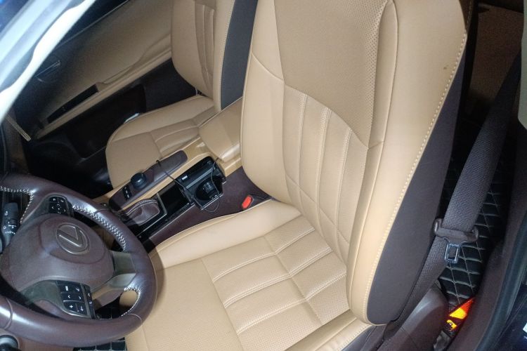 雷克萨斯ES 2015款 200 精英版局部细节19