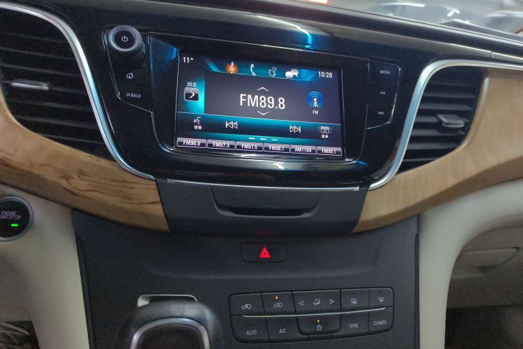 别克GL8 2017款 ES 28T 舒适型 国V中控内饰16