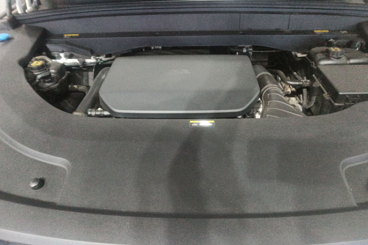 理想汽车 理想L7 2023款 Pro机舱底盘24