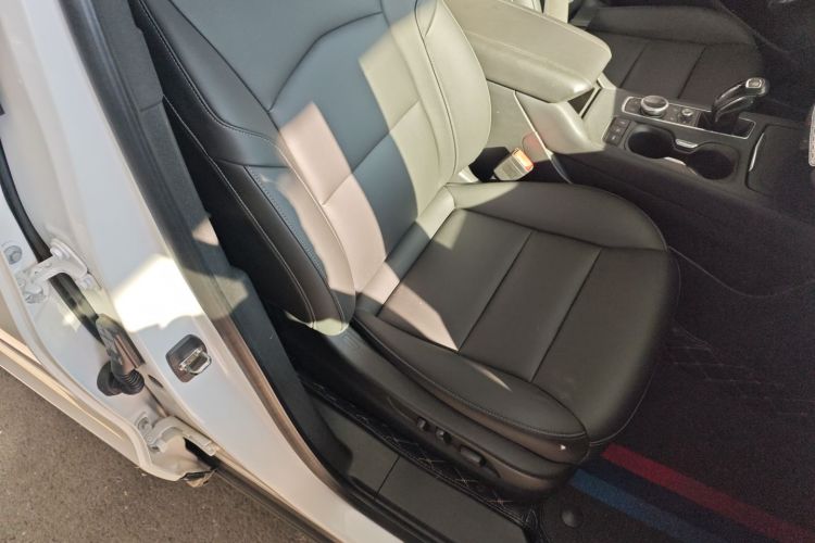 凯迪拉克XT4 2018款 28T 两驱领先型局部细节41