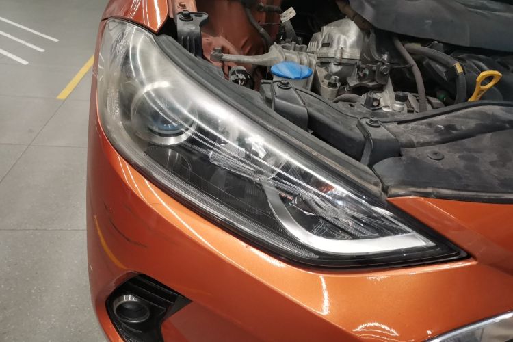 现代 领动 2016款 1.6L 自动智炫·精英型车身外观8