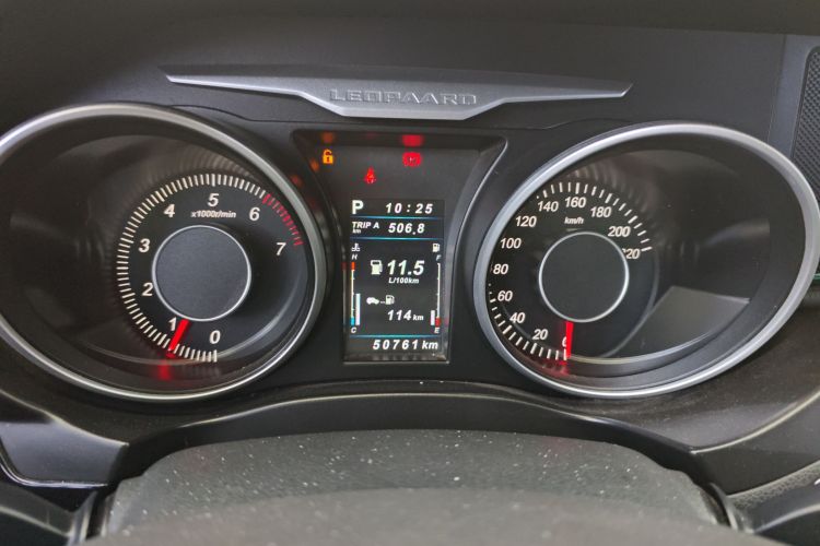 猎豹汽车 猎豹CS10 2017款 2.0T 自动都市型中控内饰14