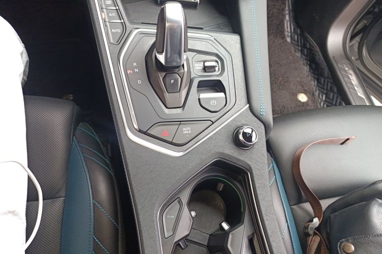 领克05 2022款 2.0TD 两驱耀Halo局部细节18