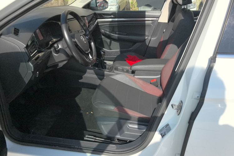 大众 宝来 2020款 1.5L 手动舒适型中控内饰19