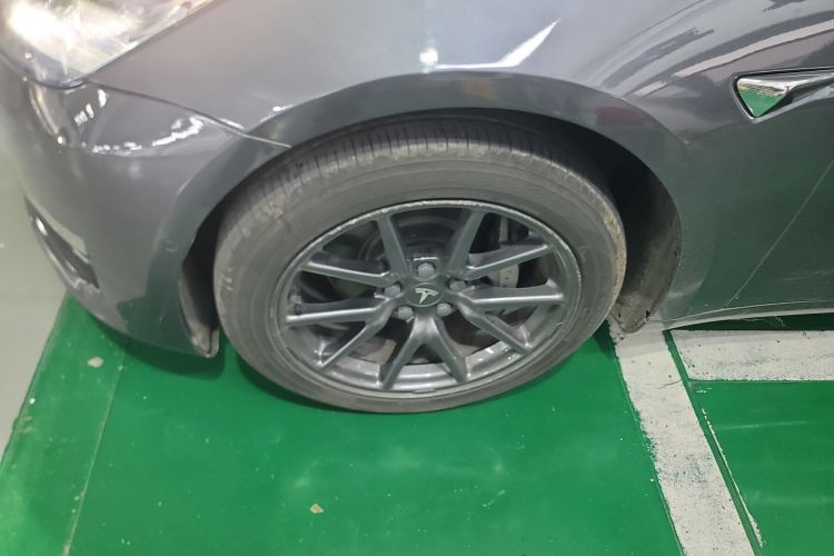 特斯拉 Model 3 2020款 改款 长续航后轮驱动版车身外观6007