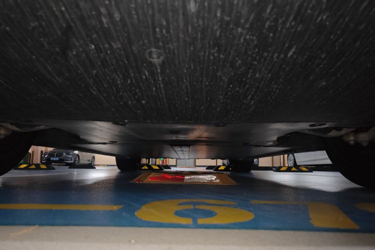 特斯拉 Model Y 2024款 后轮驱动版局部细节9008