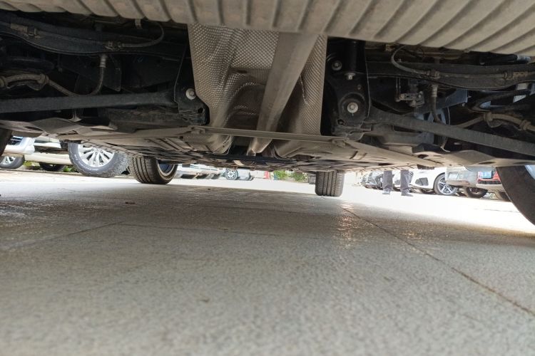 宝马X1 2018款 sDrive18Li 尊享型局部细节9009