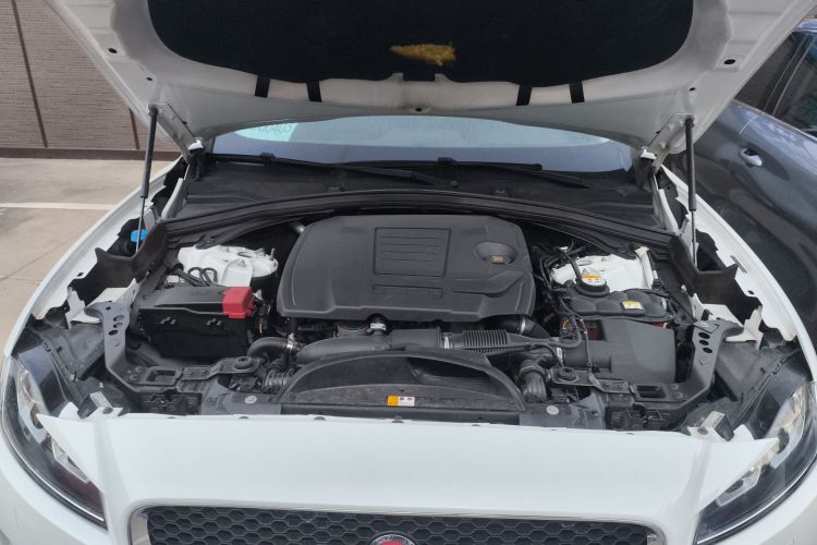 捷豹F-PACE 2018款 2.0T 两驱都市尊享版局部细节24