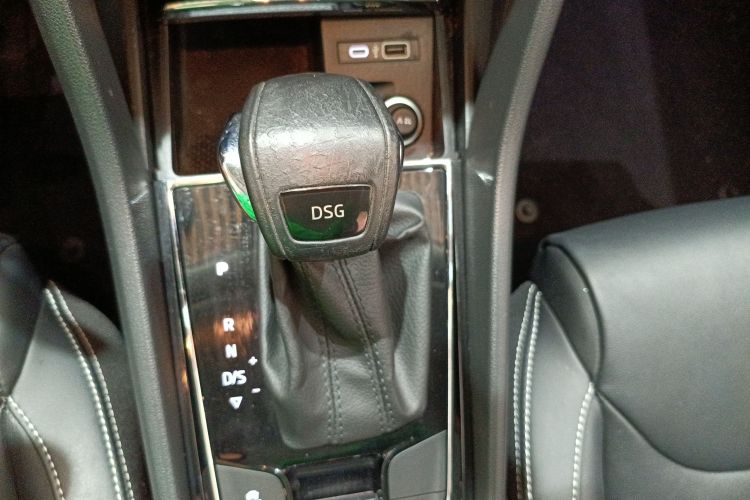 斯柯达 柯迪亚克 2020款 TSI330 7座两驱豪华优享版局部细节18