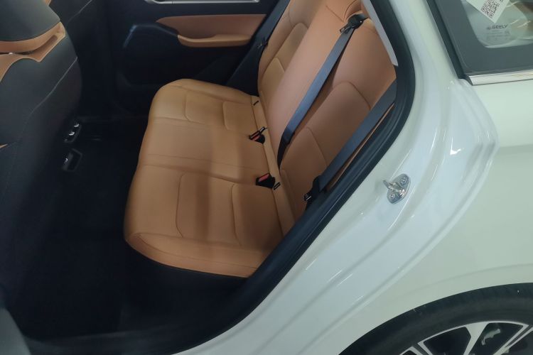 吉利汽车 帝豪 2025款 第4代 1.5L CVT旗舰型中控内饰21