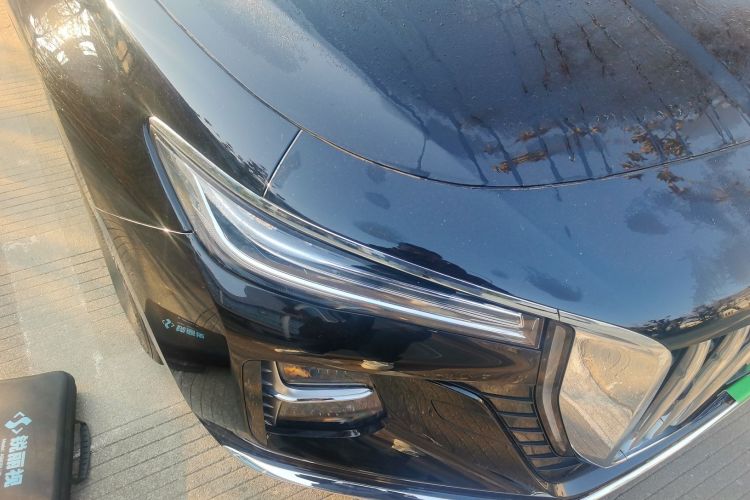 红旗H5 2023款 2.0T 自动智联旗享版车身外观8