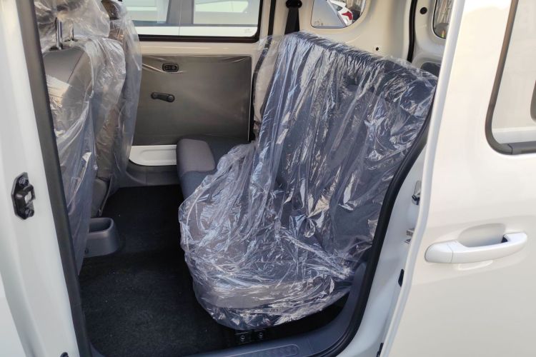 五菱汽车 五菱之光新能源 2025款 201km 标准型中控内饰21