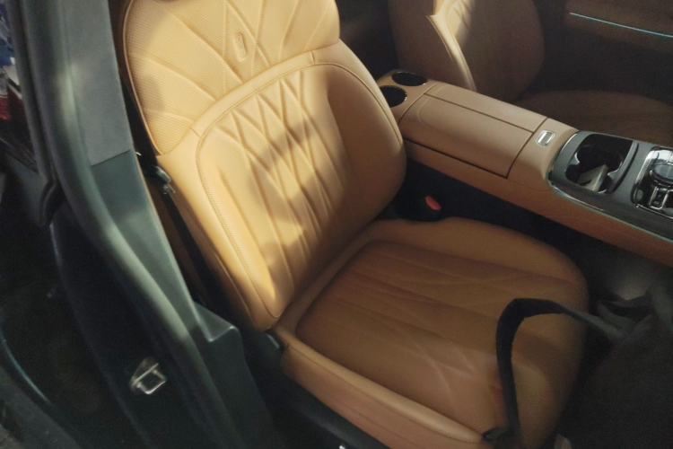 吉利银河 银河星耀8 2025款 130km EM-P 星舰版局部细节41