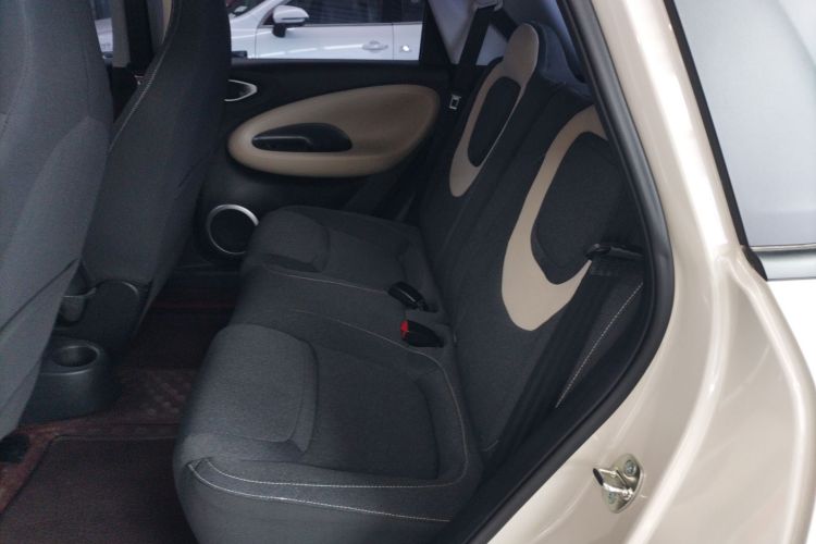 五菱汽车 五菱缤果 2024款 203km 轻享款中控内饰7004