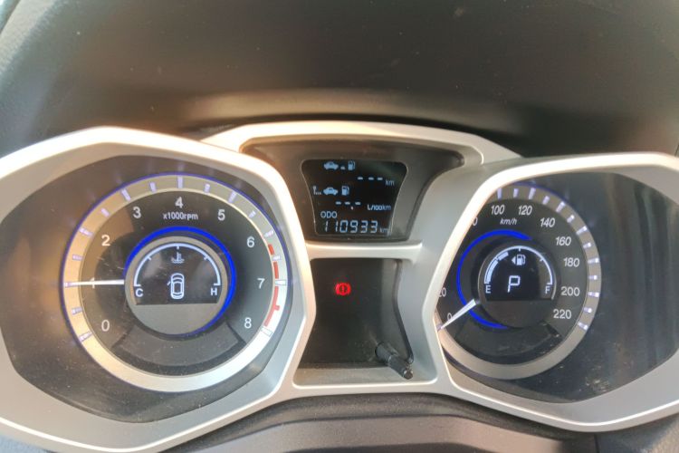 江汽集团 瑞风S3 2016款 1.5L CVT豪华智能型中控内饰15