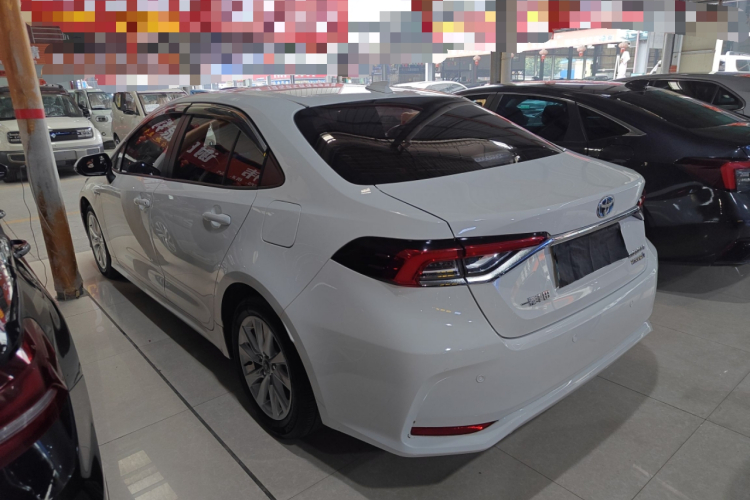 丰田 卡罗拉 2023款 1.8L 智能电混双擎 精英版车身外观6003