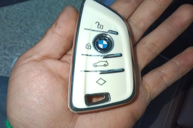 宝马1系 2022款 125i M运动曜夜版中控内饰7001