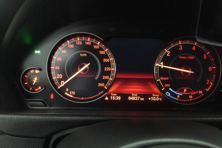 宝马3系 2019款 320i M运动曜夜版中控内饰14