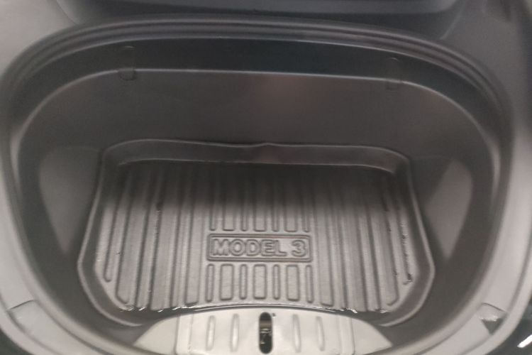 特斯拉 Model 3 2020款 标准续航后驱升级版局部细节24