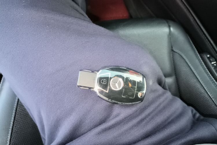 奔驰E级(进口) 2016款 E 200 轿跑车 灵动版中控内饰11