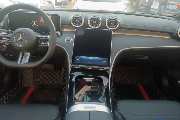 奔驰C级 2024款 C 260 L 运动版局部细节16