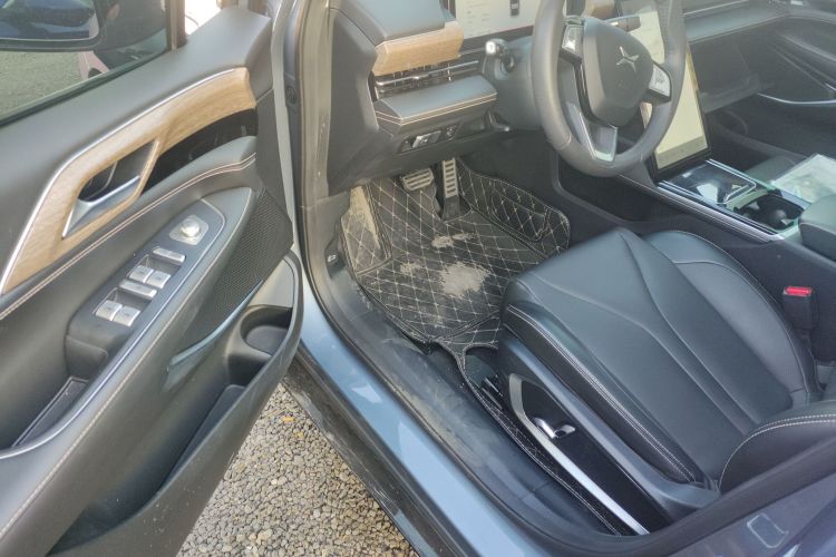 小鹏P5 2021款 460G+中控内饰7003