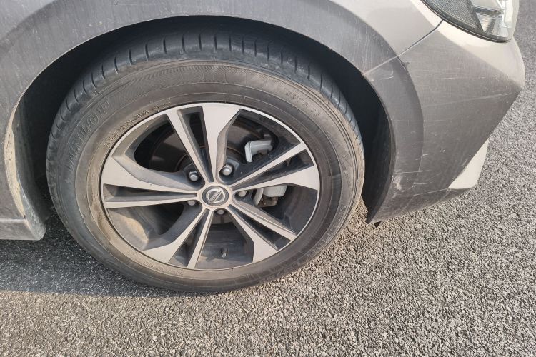 日产 轩逸 2021款 1.6L XL CVT悦享版车身外观10