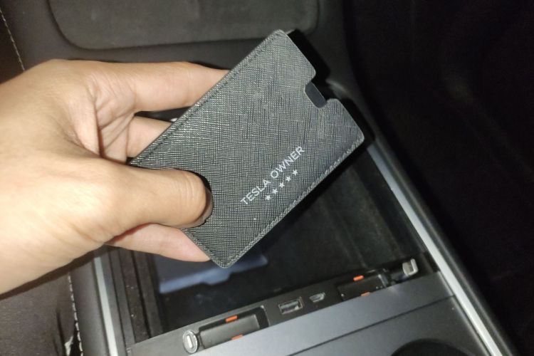 特斯拉 Model Y 2022款 改款 后轮驱动版中控内饰7001