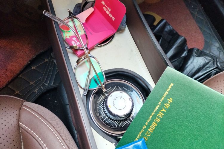 五菱汽车 五菱缤果 2023款 333km 灵犀互联+款中控内饰18