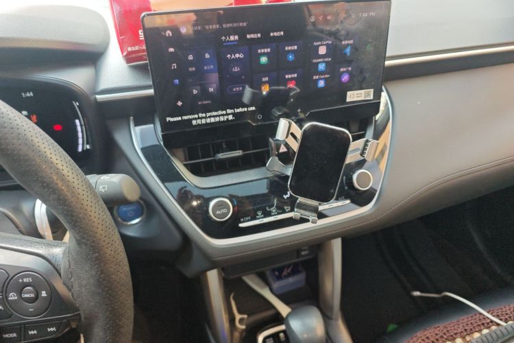 丰田 卡罗拉锐放 2023款 双擎 2.0L 精英版中控内饰16