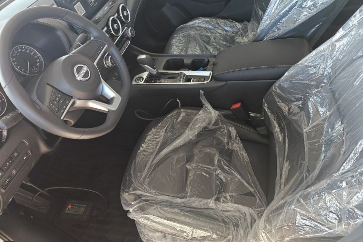 日产 轩逸 2023款 改款 1.6L CVT悦享版中控内饰19