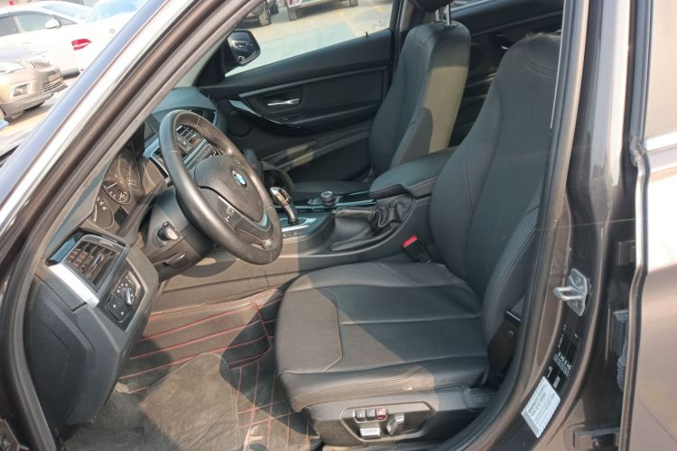 宝马3系 2017款 320Li 时尚型中控内饰19