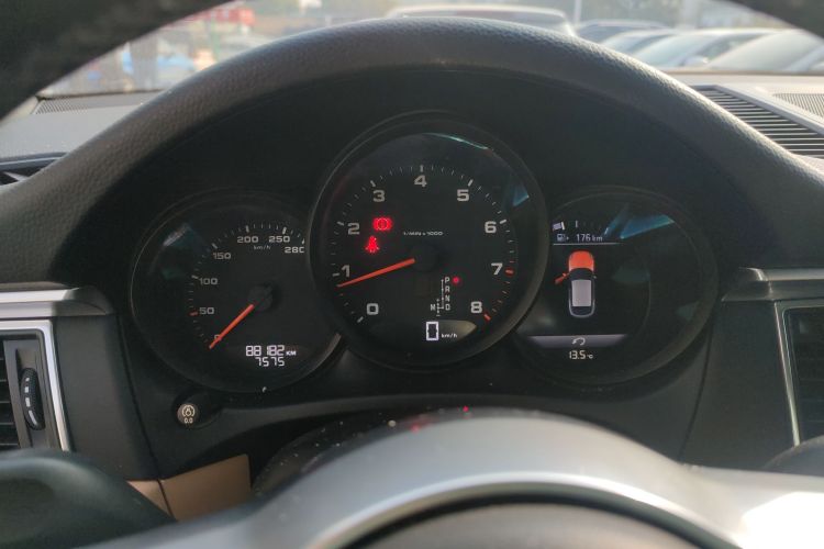 保时捷 2017款  Macan 2.0T局部细节14