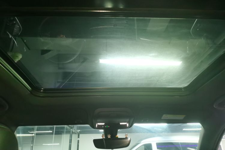 凯迪拉克XT4 2018款 28T 两驱技术型中控内饰22