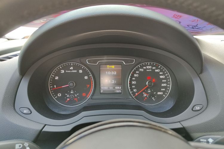 奥迪Q3(进口) 2012款 35 TFSI quattro 舒适型局部细节14