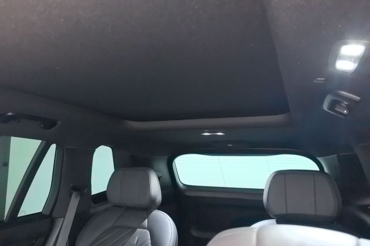 领克09 EM-P 2021款 2.0T PHEV Halo 六座中控内饰22