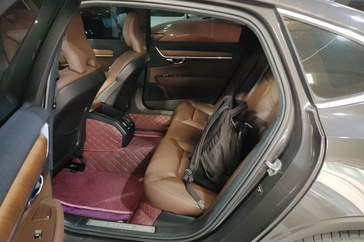 沃尔沃S90 2021款 B5 智逸豪华版中控内饰21