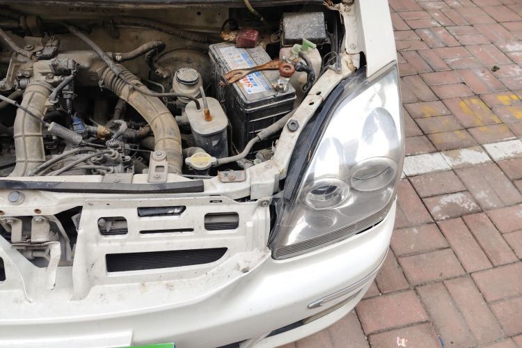 铃木 北斗星X5 2015款 1.0L 精英型局部细节9007